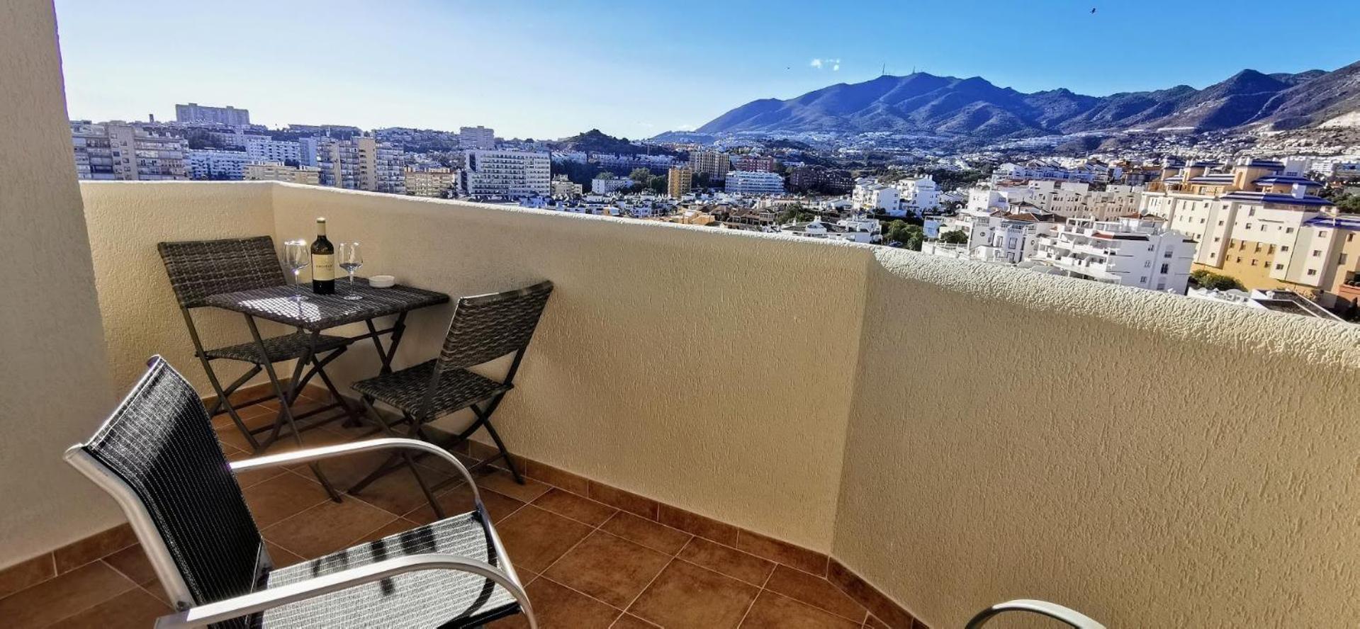 Front Line Sea View 1 Bedroom Large Appartement *